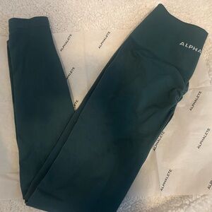NWOT alphalete amplify leggings in whale blue
